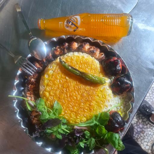 عکس صبحانه و ناهار عمو بهزاد