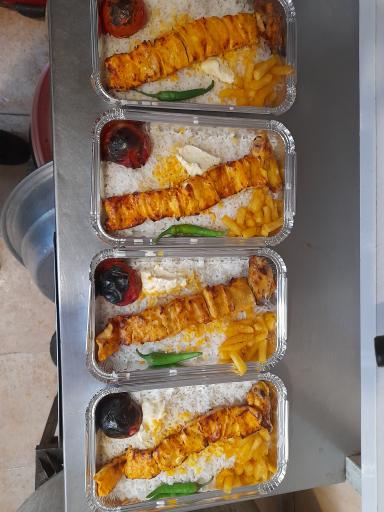 عکس رستوران سنتی اردیبهشت