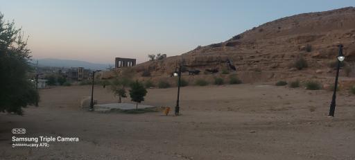 عکس پارکینگ غار سنگ شکن