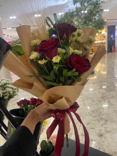 عکس گلفروشی ژیرو