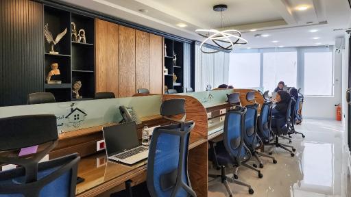 عکس گروه کارشناسان مسکن اکبری