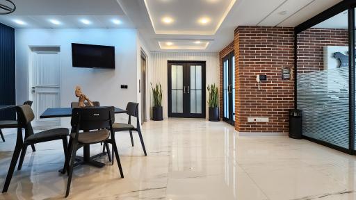 عکس گروه کارشناسان مسکن اکبری