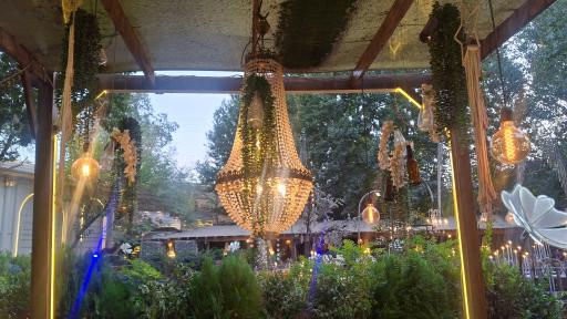 عکس باغ تالار تشریفاتی و سرای سنتی رودکنار (ریورساید سابق)