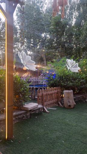 عکس باغ تالار تشریفاتی و سرای سنتی رودکنار (ریورساید سابق)