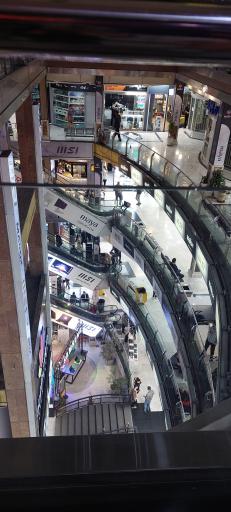 عکس مجتمع کامپیوتر پایتخت