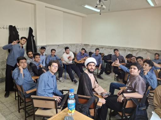 عکس هنرستان نمونه دولتی گیوه چی استان قم