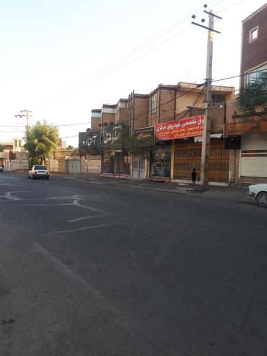 عکس برق تخصصی خودرو مرکزی