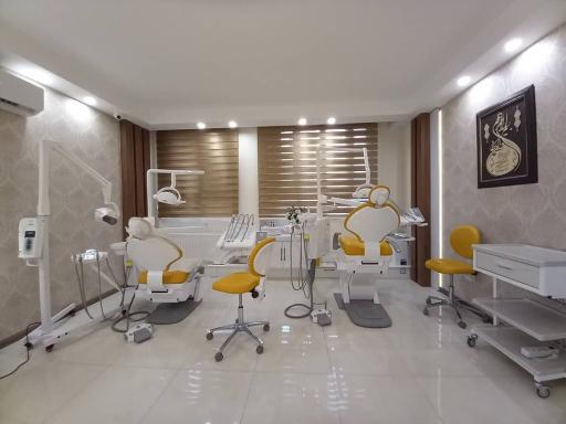 عکس دندانپزشکی میدان دار