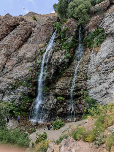 عکس آبشار دو قلو شیرپلا