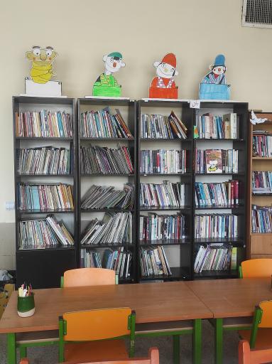 عکس کلبهٔ کتاب