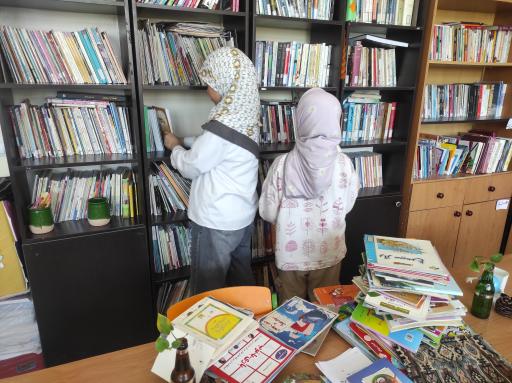 عکس کلبهٔ کتاب