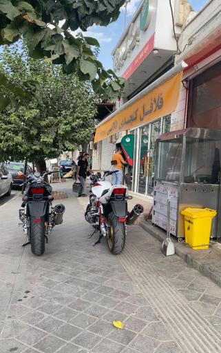 عکس فلافل کنجد طلایی