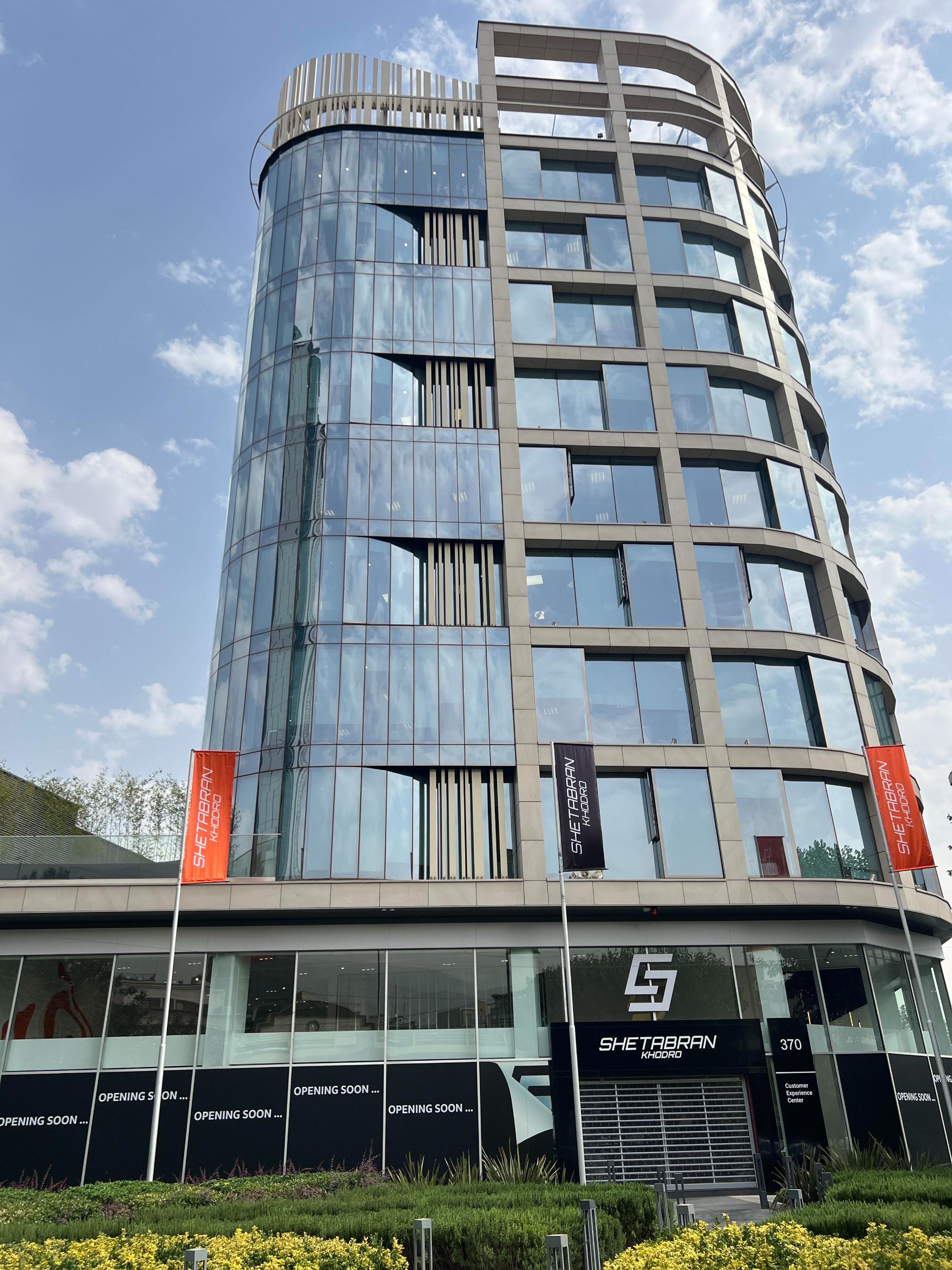 عکس شتابران خودرو (نمایشگاه مرکزی)