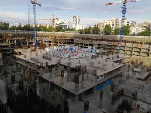 عکس بازار بزرگ جهان مال (در دست ساخت) 