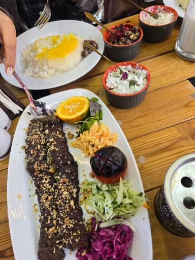 عکس رستوران ایرانی دیل واستنا