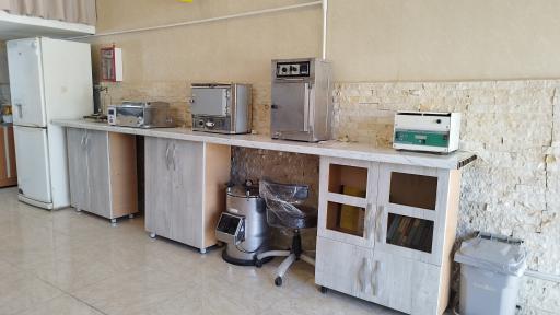 عکس کلینیک گیاه پزشکی زیست جوانه