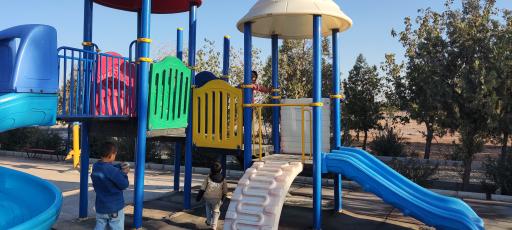 عکس زمین بازی کودکان