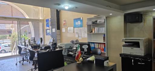 عکس دفتر پیشخوان دولت کریمی