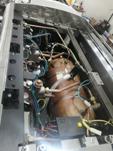 عکس تعمیرگاه و فروشگاه قهوه ساز صنعتی و خانگی 