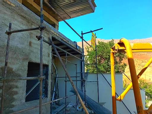 عکس لارآ داربست