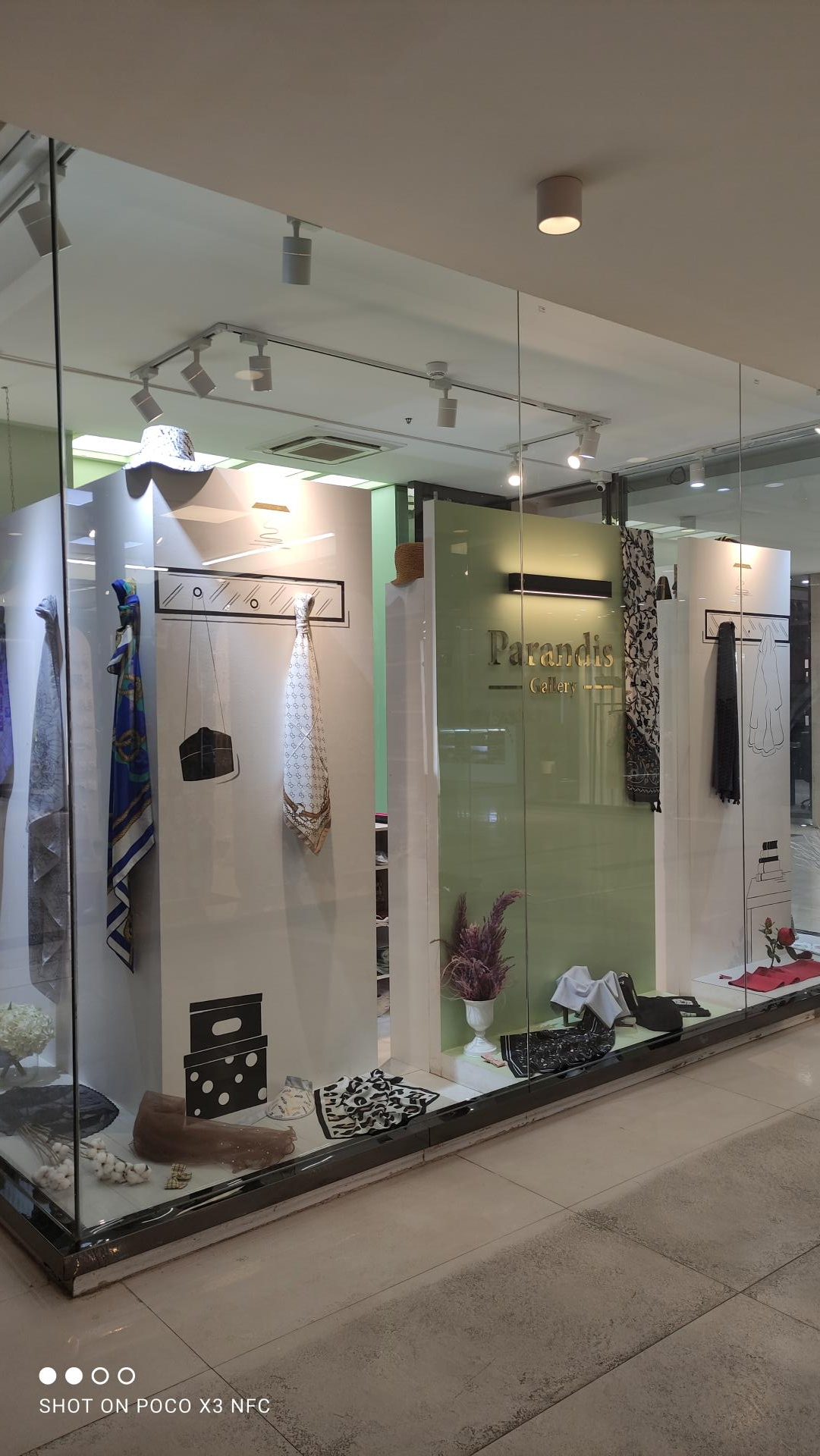 عکس گالری پرندیس