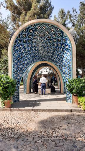 عکس آرامگاه کمال الملک