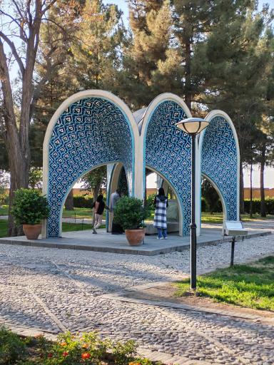 عکس آرامگاه کمال الملک