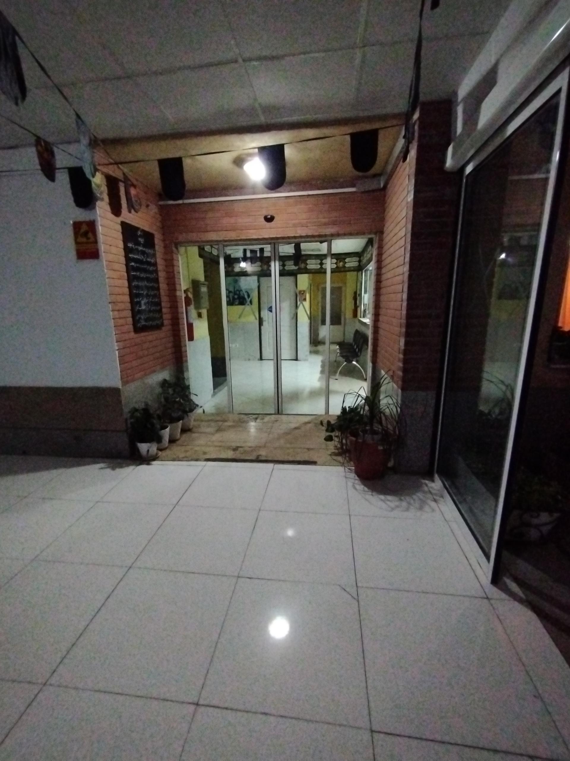 عکس اقامتگاه همراهان بیمار (بیمارستان دکتر شیخ)