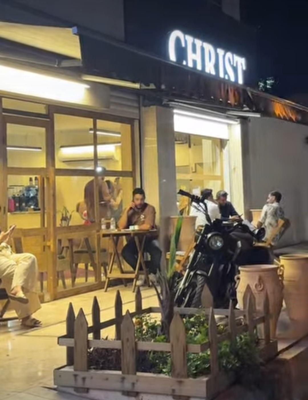 عکس کافه کرایست