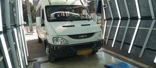 عکس کارشناسی رنگ خودرو پرتویی