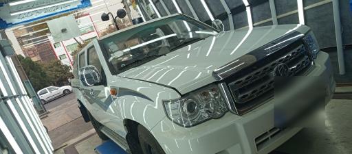 عکس کارشناسی رنگ خودرو پرتویی