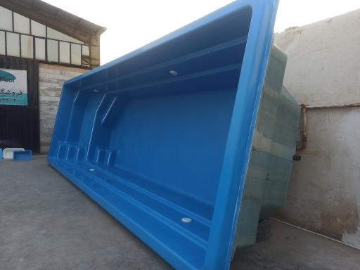 عکس تولید استخرهای فایبرگلاس گیلداب