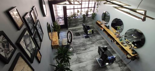 عکس سالن زیبایی عباس نیکنام