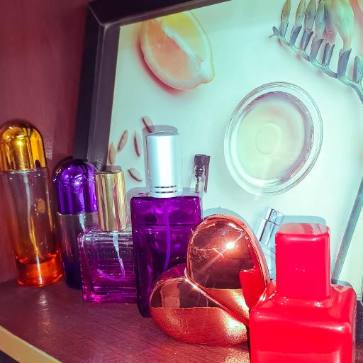 عکس عطر رضا