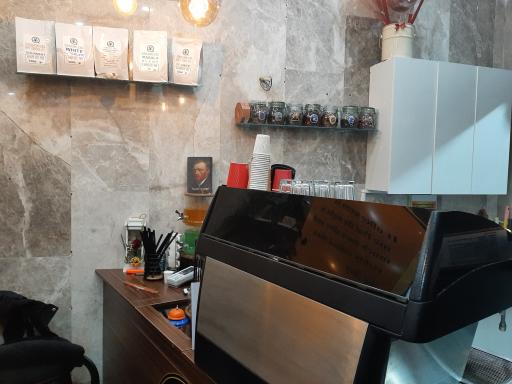 عکس کافه ونگوگ