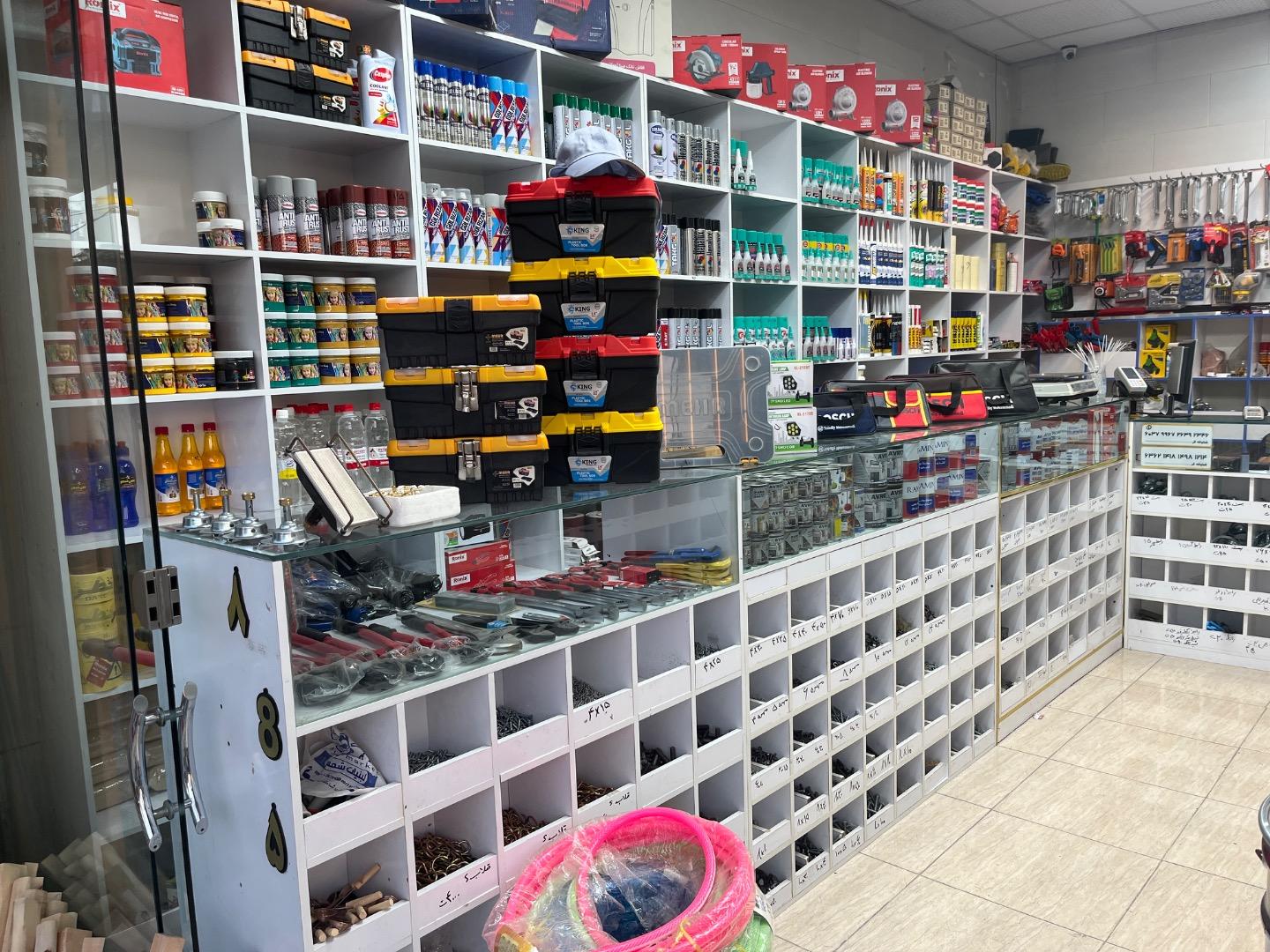 عکس ابزار و یراق شکوفه‌ فر