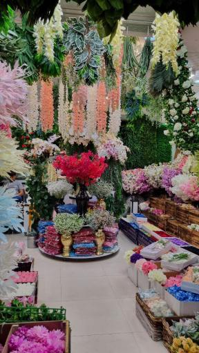 عکس مجتمع تجاری ایرانیان