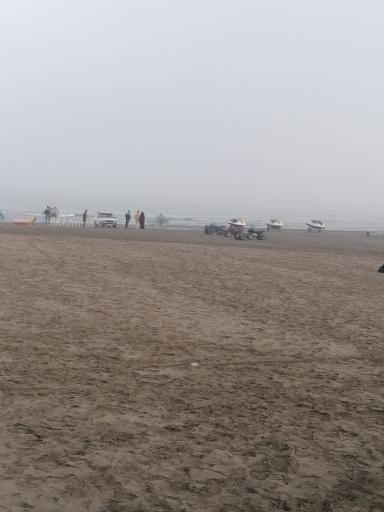 عکس ایستگاه تفریحی جت اسکی و چهارچرخ ساحل