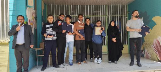 عکس دبیرستان دوره دوم شاهد شهید حججی