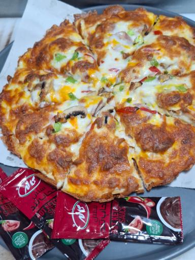 عکس پیتزا ساندویچی گلها