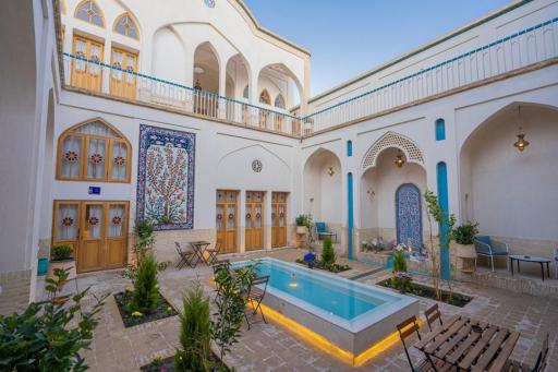 عکس سرای رُزاس