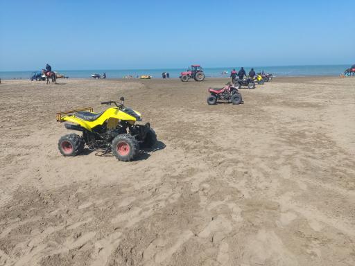 عکس ایستگاه تفریحی جت اسکی و چهارچرخ ساحل