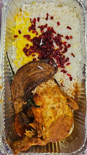 عکس تهیه غذا خانوم خانوما