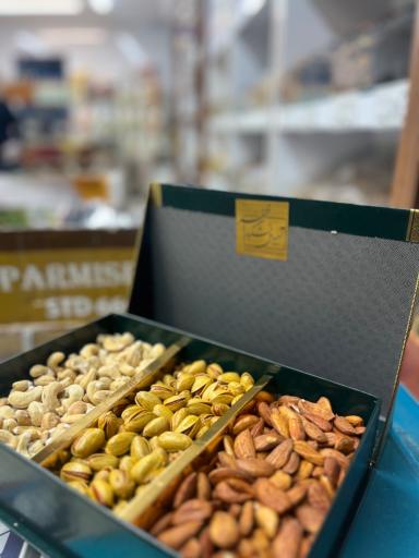 عکس آجیل و خشکبار ظفر