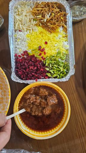 عکس تهیه غذا خانوم خانوما