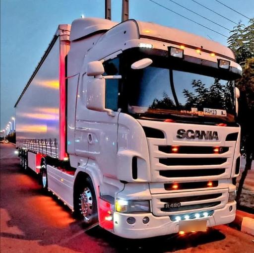 عکس باربری و حمل و نقل جوان بار قم