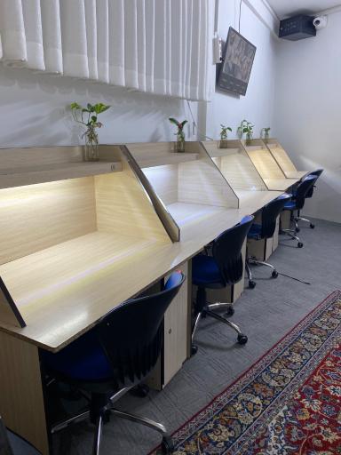 عکس سالن مطالعه مسیر سبز 