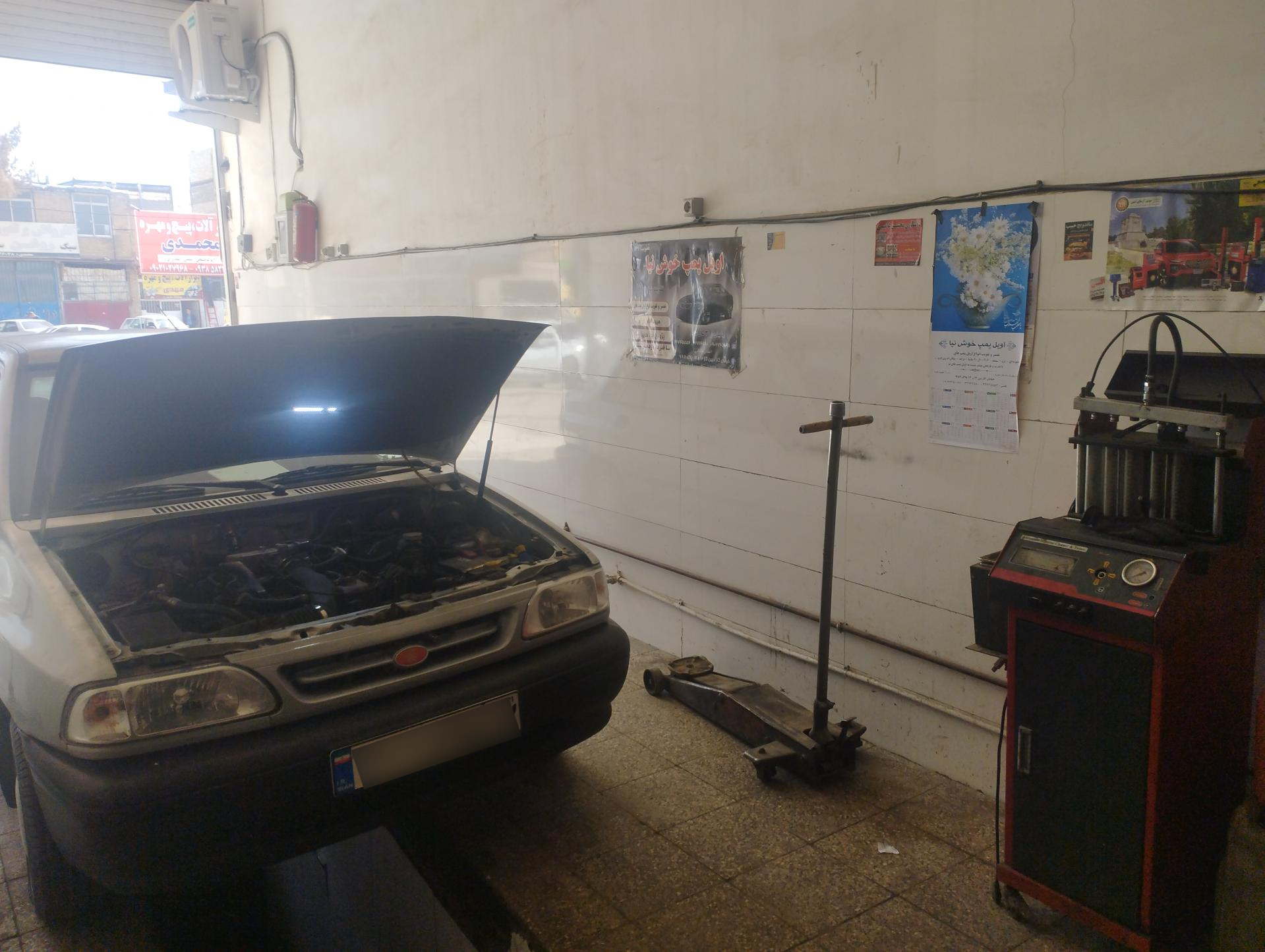 عکس تعمیرگاه اتومبیل جعفری
