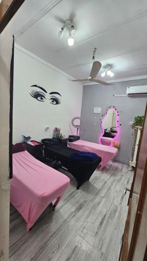 عکس آموزشگاه و سالن زیبایی درنا وادی