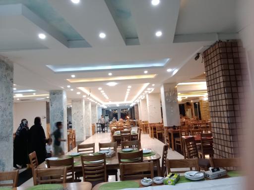 عکس رستوران سپیدار